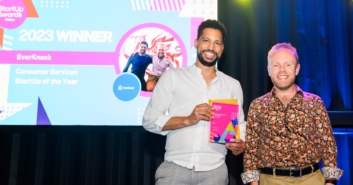 Photo of Dan Awais-Dean and Steve Talbot with the Consumer Services StartUp of the Year 2023 award trophy